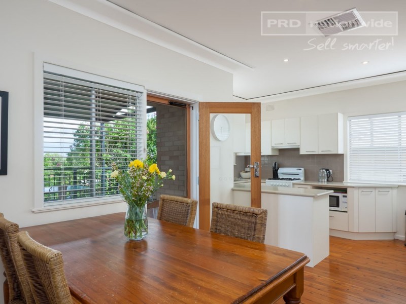 33 Grove Street, Kooringal NSW 2650