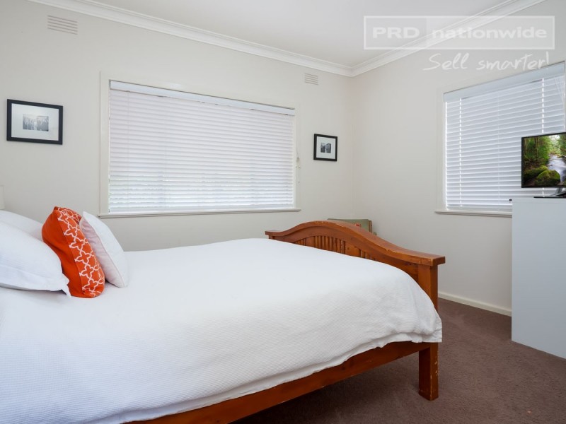 33 Grove Street, Kooringal NSW 2650
