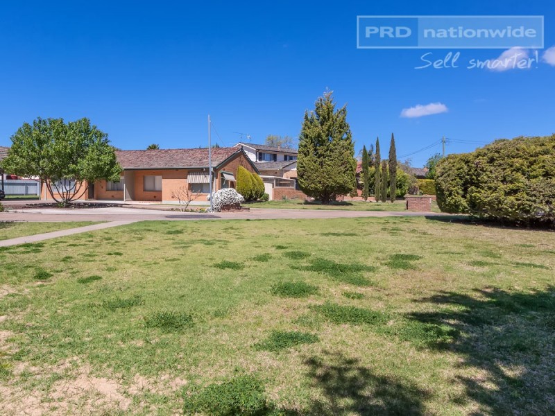 3/5 Karen Street, Tolland NSW 2650