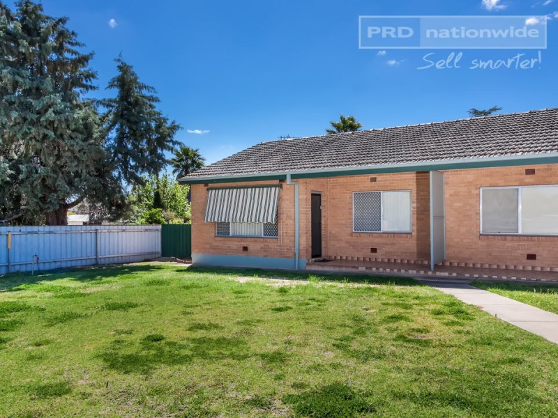 3/5 Karen Street, Tolland NSW 2650