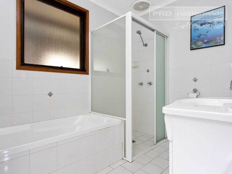 39 Pugsley Avenue, Estella NSW 2650