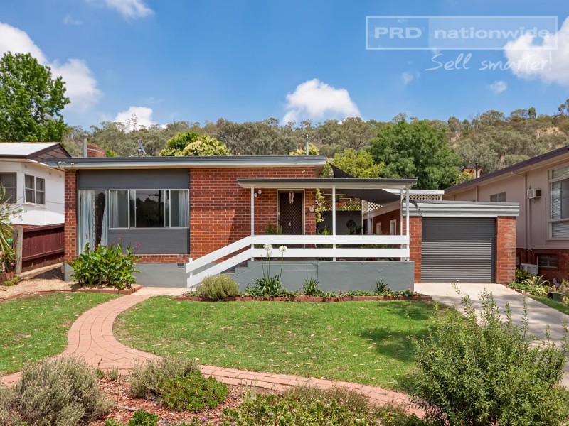 148 Lake Albert Road, Kooringal NSW 2650