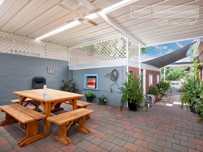 148 Lake Albert Road, Kooringal NSW 2650