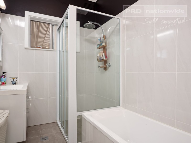 148 Lake Albert Road, Kooringal NSW 2650