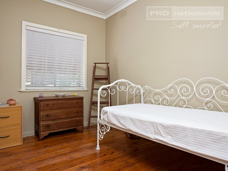 148 Lake Albert Road, Kooringal NSW 2650