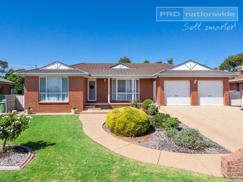 13 Lamilla Street, Glenfield Park NSW 2650