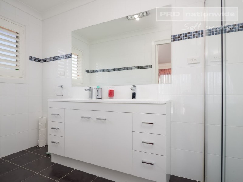 13 Lamilla Street, Glenfield Park NSW 2650