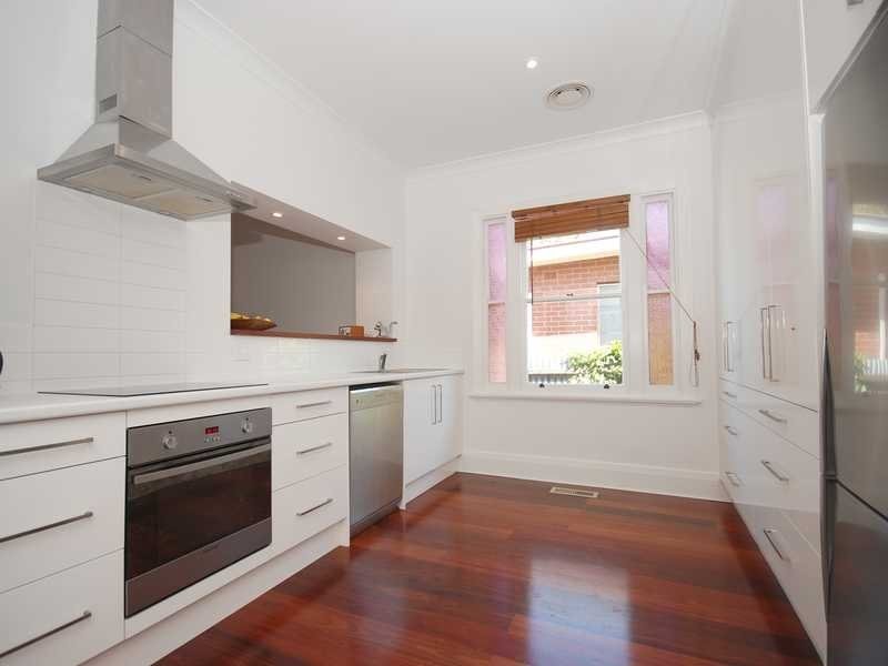 35 Thorne Street, Wagga Wagga NSW 2650