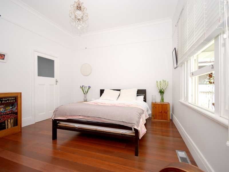 35 Thorne Street, Wagga Wagga NSW 2650