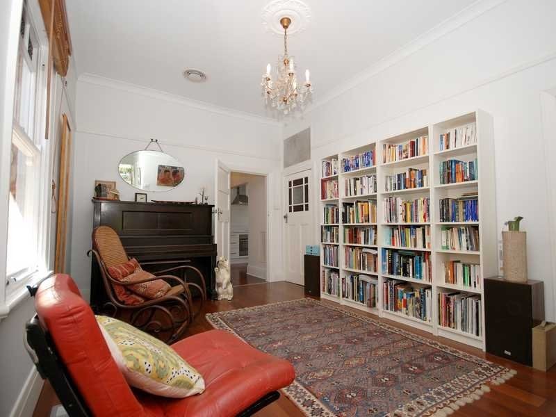 35 Thorne Street, Wagga Wagga NSW 2650