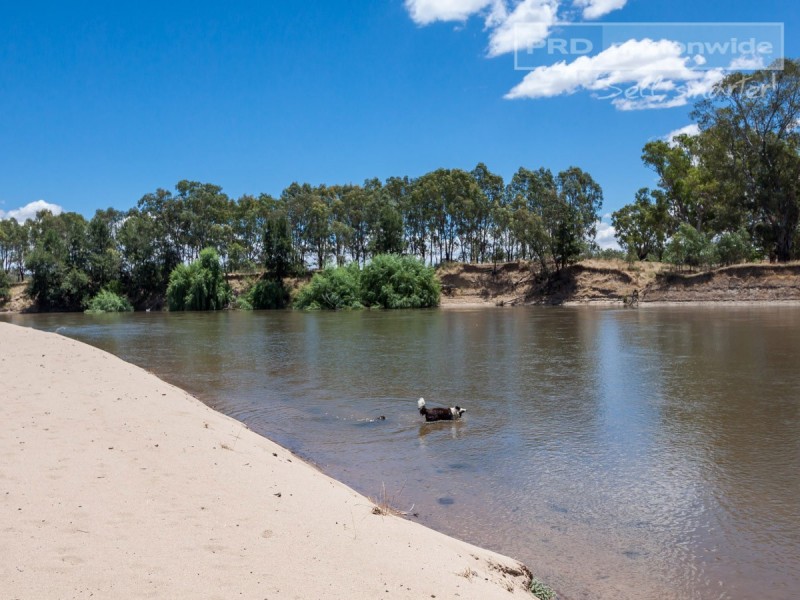 86 Roach Road, Moorong NSW 2650