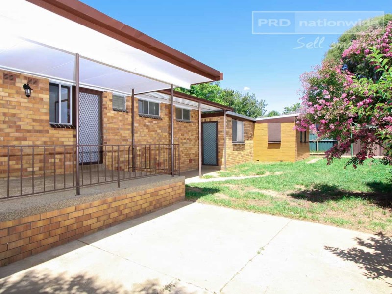 34 Maher Street, Tolland NSW 2650