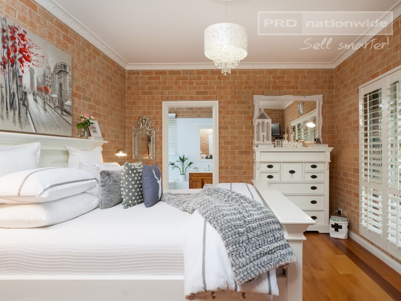 33 Lamilla Street, Glenfield Park NSW 2650