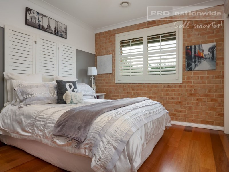 33 Lamilla Street, Glenfield Park NSW 2650