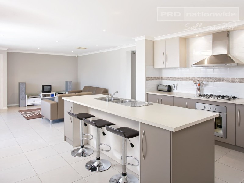 56 Grinton Avenue, Flowerdale NSW 2650