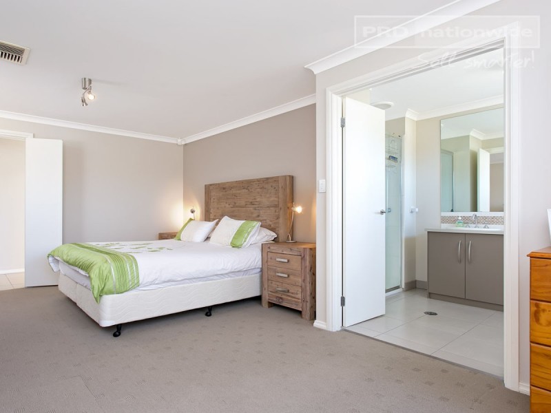 56 Grinton Avenue, Flowerdale NSW 2650