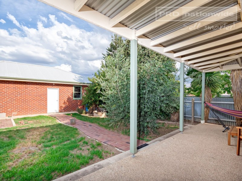 21 Oates Avenue, Wagga Wagga NSW 2650