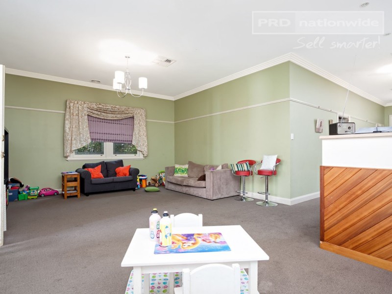 21 Oates Avenue, Wagga Wagga NSW 2650