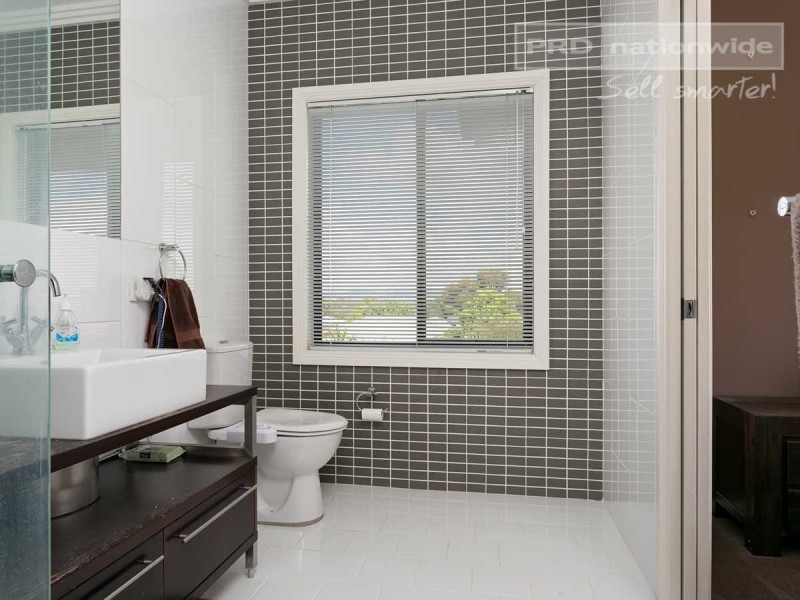 42 Stirling Boulevard, Tatton NSW 2650