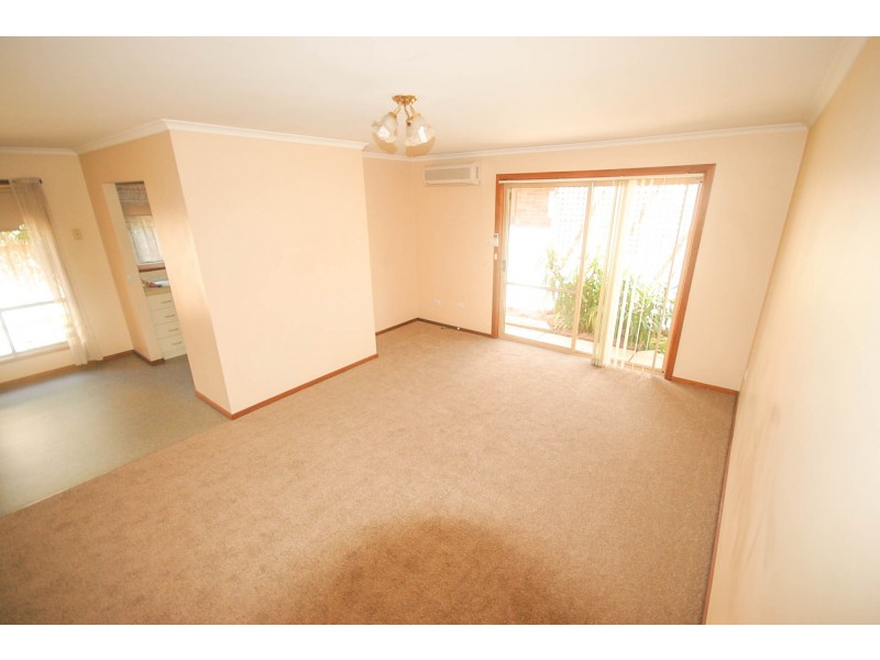2/96 Crampton Street, Wagga Wagga NSW 2650
