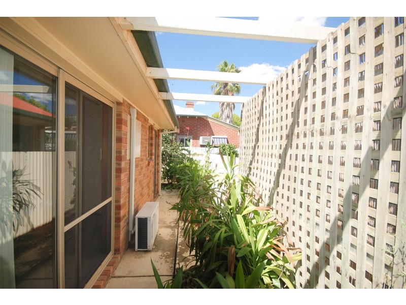 2/96 Crampton Street, Wagga Wagga NSW 2650