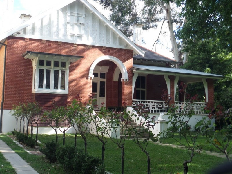 60 Gurwood Street, Wagga Wagga NSW 2650