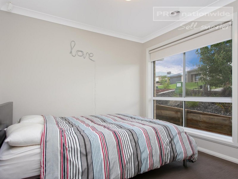 1/30 Osterley Street, Bourkelands NSW 2650