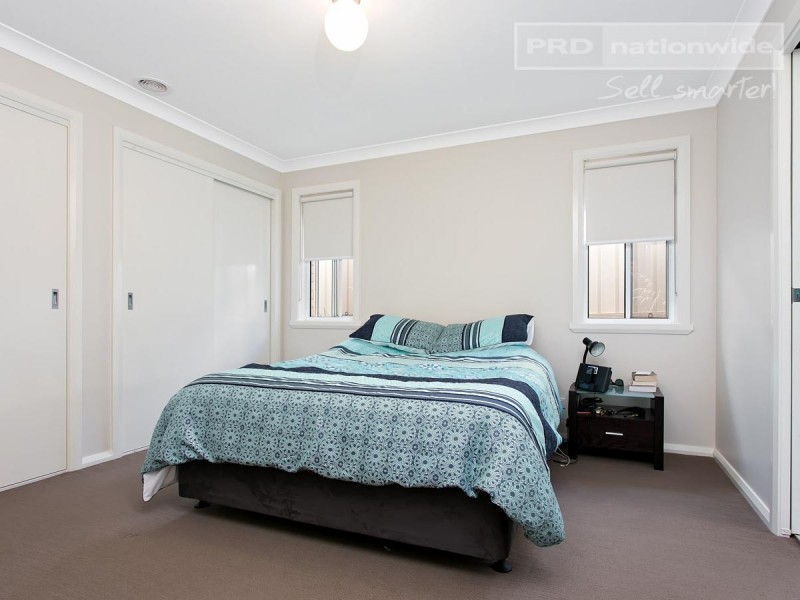 1/30 Osterley Street, Bourkelands NSW 2650