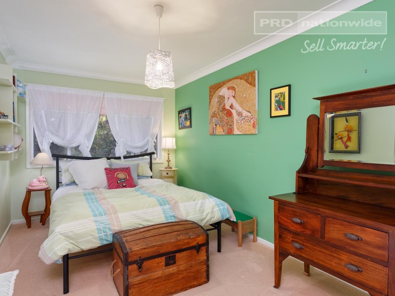 8 Goborra Street, Glenfield Park NSW 2650