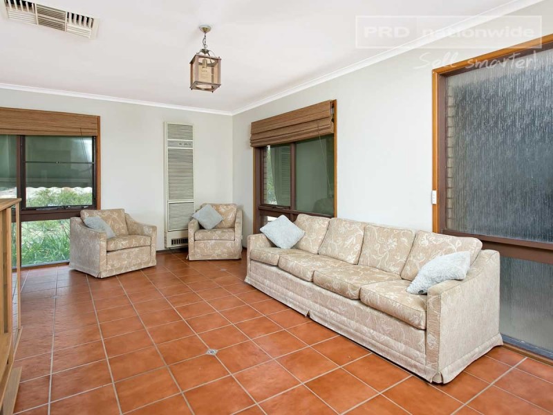 39 Pugsley Avenue, Estella NSW 2650