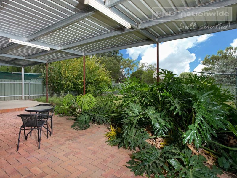 39 Pugsley Avenue, Estella NSW 2650