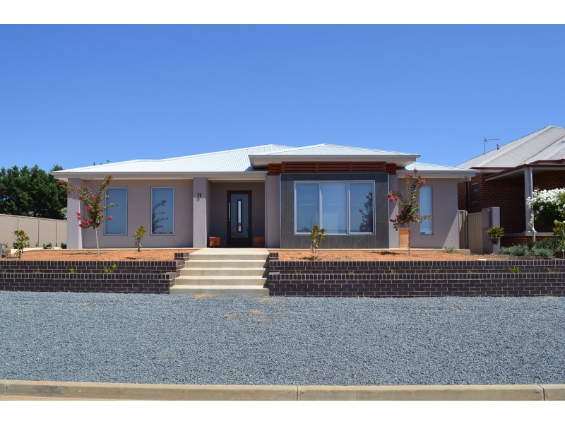 1/78 Stirling Boulevard, Tatton NSW 2650