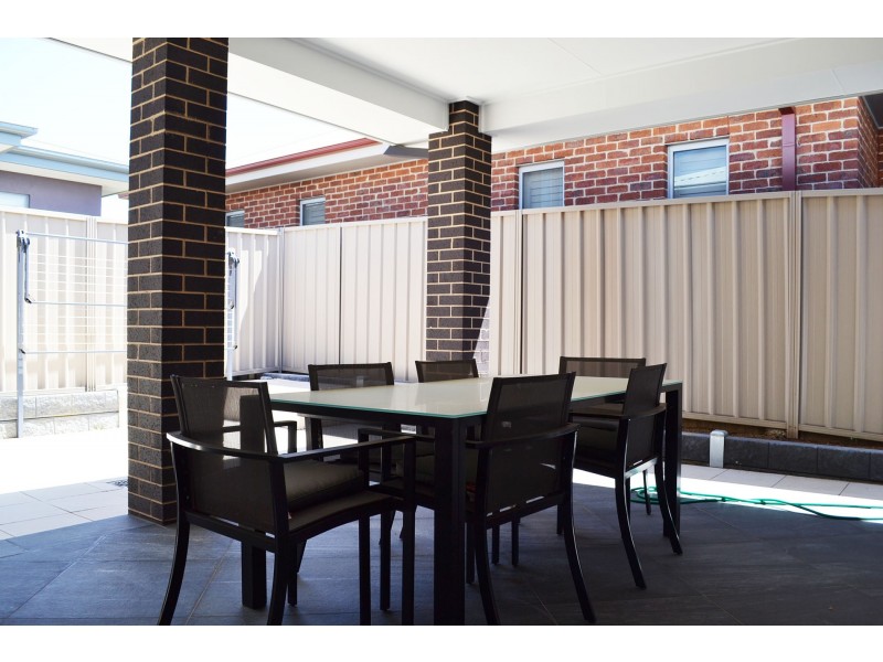 1/78 Stirling Boulevard, Tatton NSW 2650