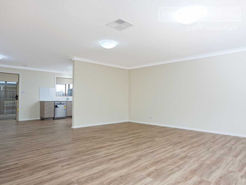 1/6 Trumper Street, Boorooma NSW 2650