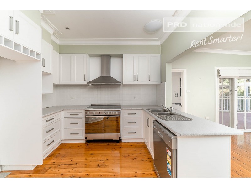 2 Rudd Street, Turvey Park NSW 2650