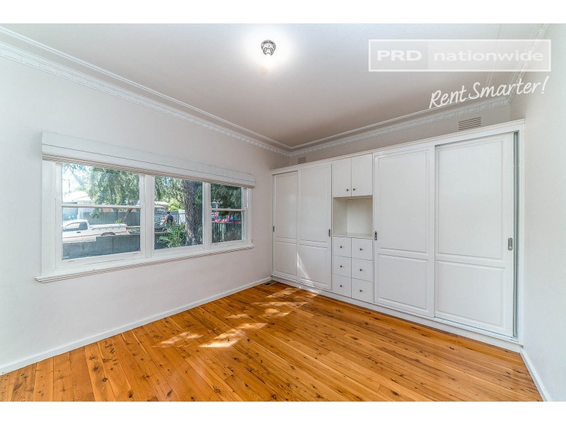 2 Rudd Street, Turvey Park NSW 2650