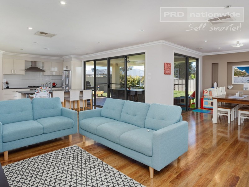 56 Messenger Avenue, Boorooma NSW 2650