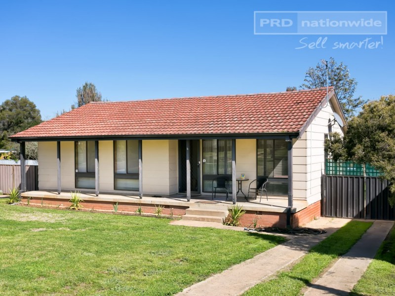 6 Callaghan Street, Ashmont NSW 2650