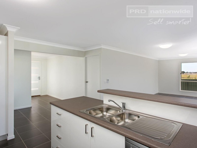 1 Protea Place, Forest Hill NSW 2651