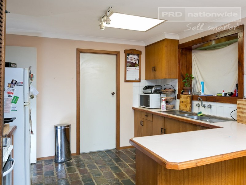 6 Bandera Avenue, Glenfield Park NSW 2650