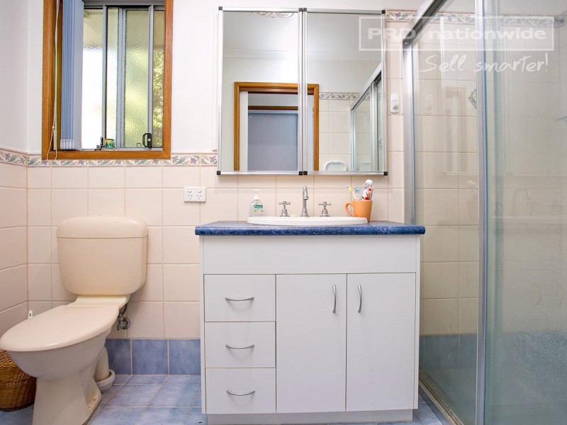 114 Kaloona Drive, Bourkelands NSW 2650