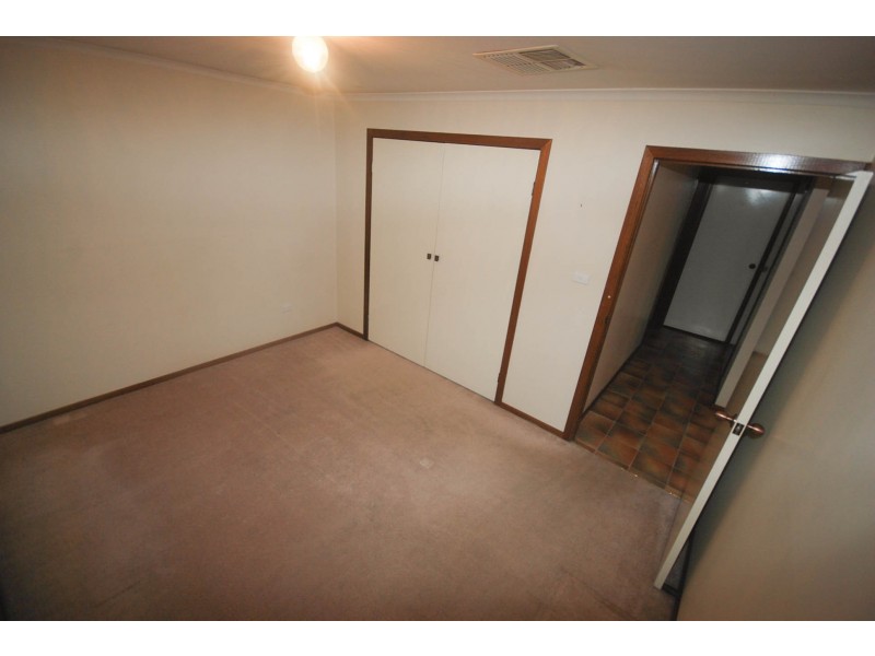 9 Incarnie Crescent, Wagga Wagga NSW 2650