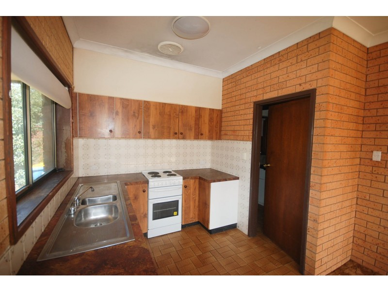 1/34 Keneally Street, Kooringal NSW 2650
