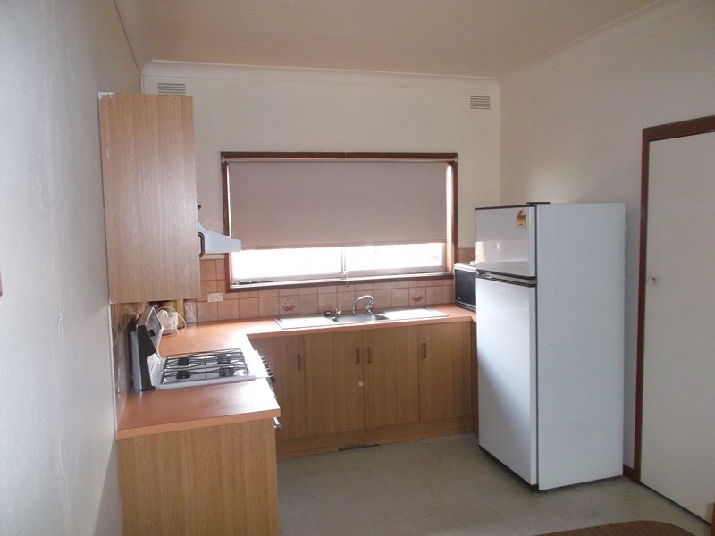 2/7 Edney Street, Kooringal NSW 2650