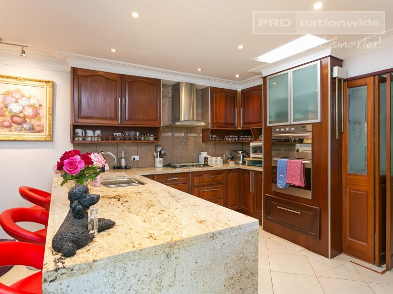 9 Dalkeith Avenue, Lake Albert NSW 2650