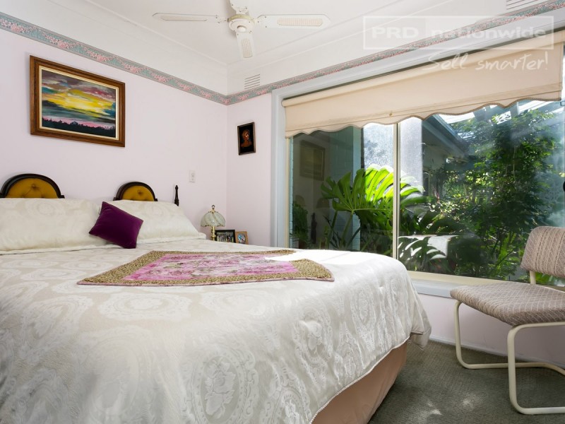 9 Dalkeith Avenue, Lake Albert NSW 2650