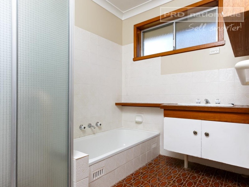 56 Maher Street, Tolland NSW 2650