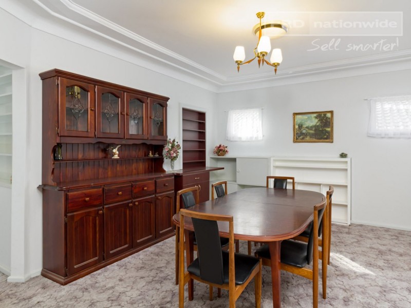 4 Plumpton Road, Kooringal NSW 2650