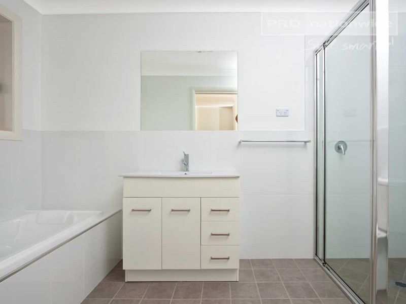 1/6 Trumper Street, Boorooma NSW 2650