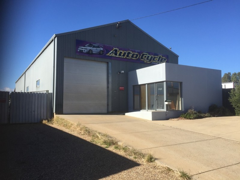 1 Mortimer Place, Wagga Wagga NSW 2650